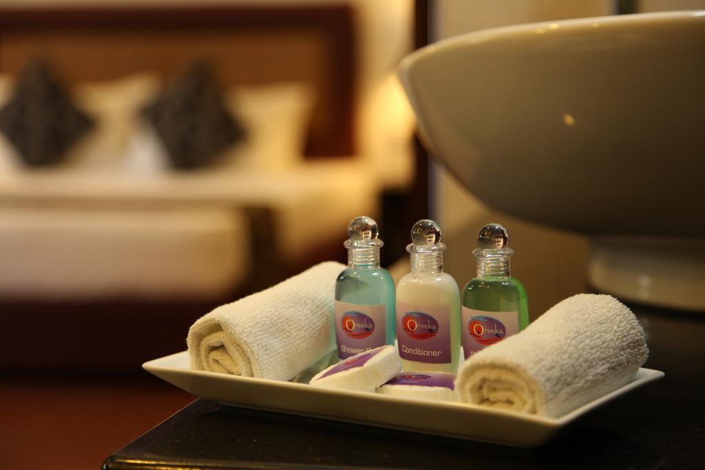 โอริกา โฮเต็ล  Hotel คาตุนายากา ภายนอก รูปภาพ